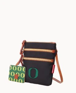Collegiate University Of Oregon N S Triple Zip W ID Holder OREGON -Dooney & Bourke B0298G INBLPATNORE0 ALT1 1