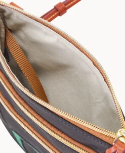 Collegiate University Of Oregon N S Triple Zip W ID Holder OREGON -Dooney & Bourke B0298G INBLPATNORE0 ALT2