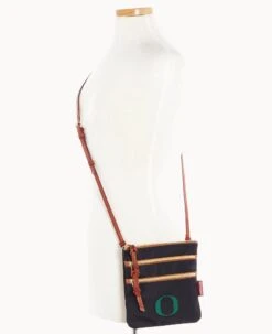 Collegiate University Of Oregon N S Triple Zip W ID Holder OREGON -Dooney & Bourke B0298G INBLPATNORE0 ALT4 1