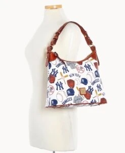 MLB Yankees Hobo YANKEES -Dooney & Bourke B0924G QUMWPATNYANK ALT4 1