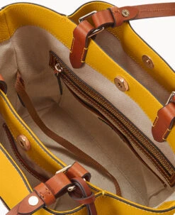 Pebble Grain Small Flynn Mustard -Dooney & Bourke B1459G 9PMTPAKR ALT2