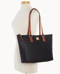 Ostrich Wren Tote Black -Dooney & Bourke B1694G OTBLPAKR ALT4 1