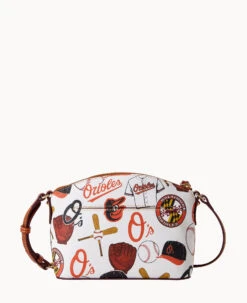 MLB Orioles Suki Crossbody ORIOLES -Dooney & Bourke B1696G QUMWPATNORLS ALT3