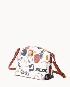 MLB White Sox Suki Crossbody WHITE SOX -Dooney & Bourke B1696G QUMWPATNWHSX ALT1 1