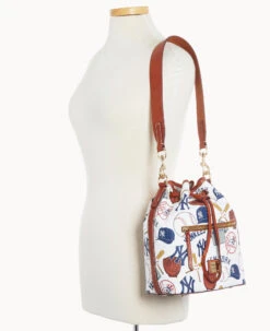 MLB Yankees Drawstring YANKEES -Dooney & Bourke B1935G QUMWPATNYANK ALT4