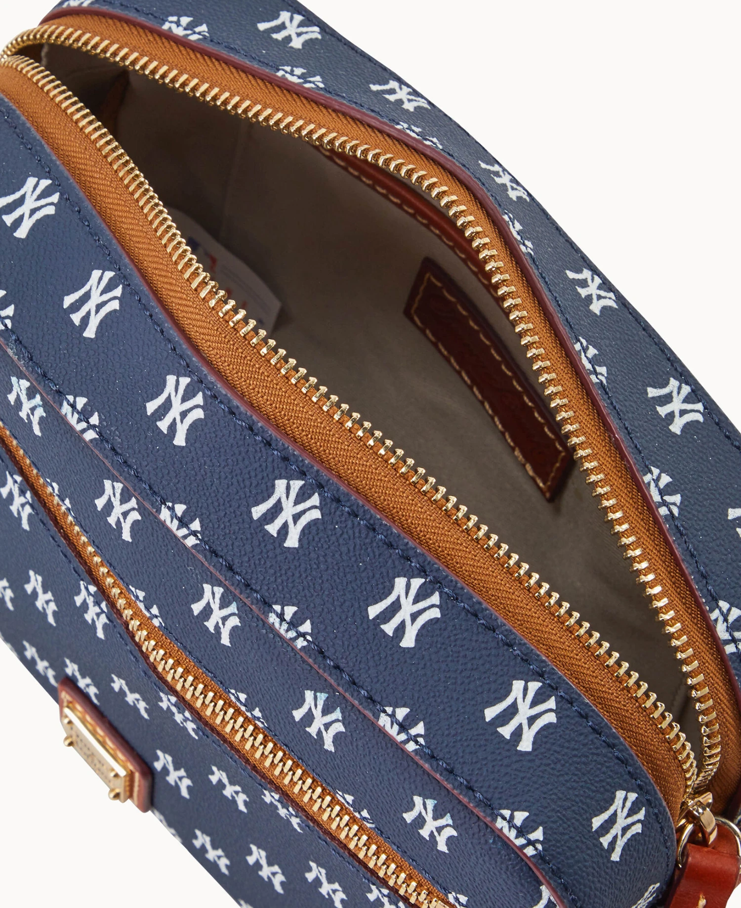 MLB Yankees Camera Zip Crossbody YANKEES 4 MLB Yankees Camera Zip Crossbody YANKEES - Image 4