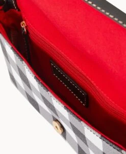 Tucker Betsy Crossbody Black 19 Tucker Betsy Crossbody Black -Dooney & Bourke B2336G TUBLPABL ALT2 1