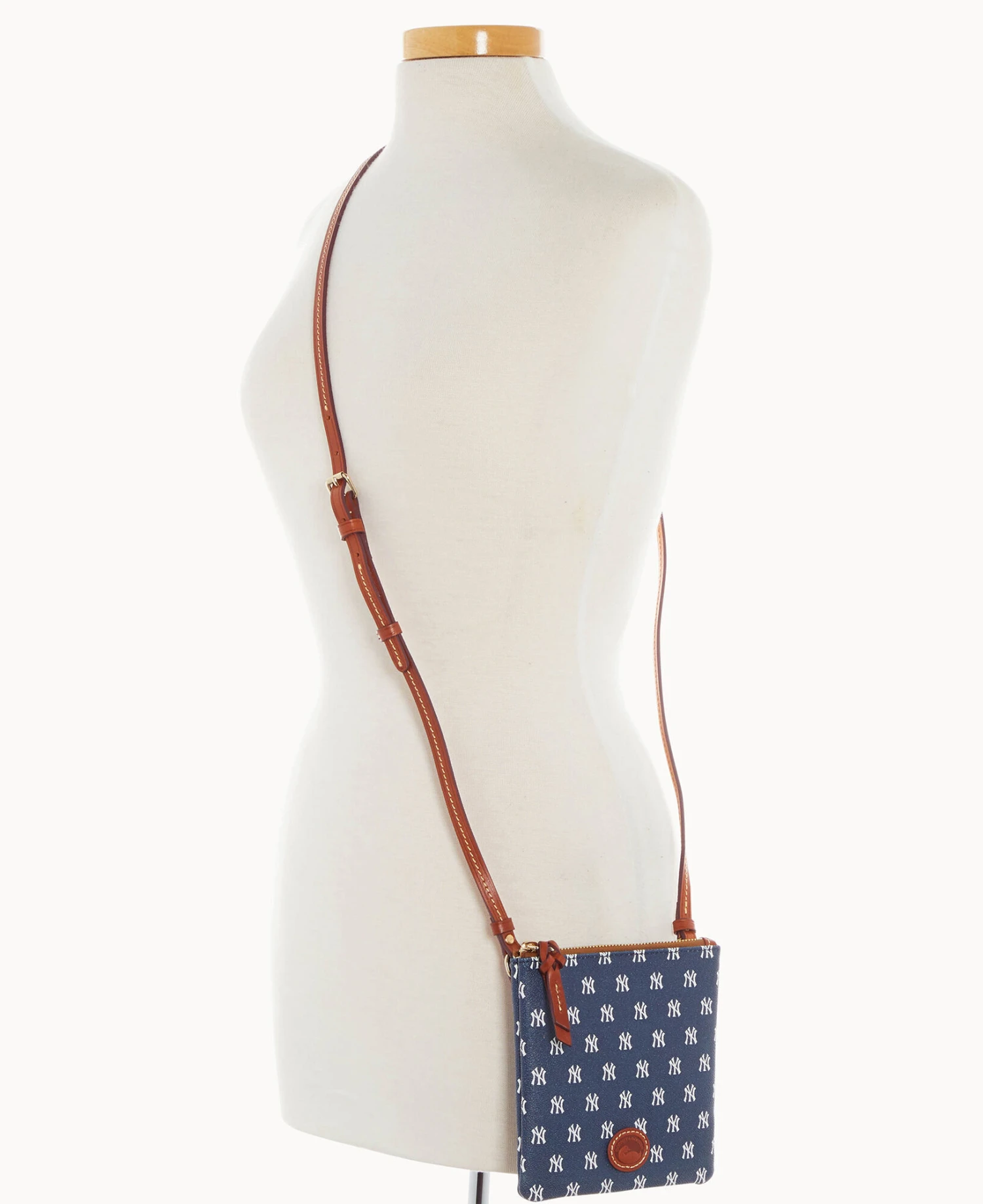 MLB Yankees Small North South Top Zip Crossbody Yankees 4 MLB Yankees Small North South Top Zip Crossbody Yankees - Image 4