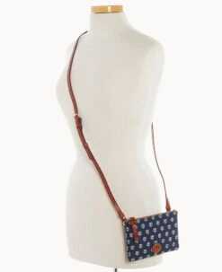 MLB Twins Top Zip Crossbody Twins 16 MLB Twins Top Zip Crossbody Twins -Dooney & Bourke BL372G MJNVPATNTWNS ALT4 1