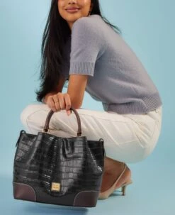 Oakdale Brenna Black -Dooney & Bourke BOAKD1905 ILD lifestyle 1