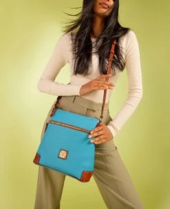 Pebble Grain Crossbody Dandelion -Dooney & Bourke R264 ILD lifestyle 1