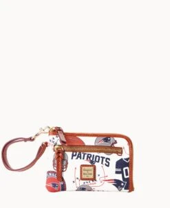 NFL Patriots Multi Function Zip Around PATRIOTS 10 NFL Patriots Multi Function Zip Around PATRIOTS -Dooney & Bourke W0320G QWMWPATNPATR 1